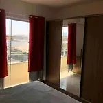 Apartamento 3 quartos em Condomínio bem localizado