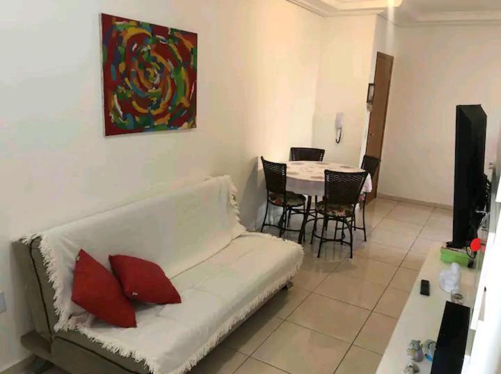 Apartamento 3 Quartos Em Bem Localizado *